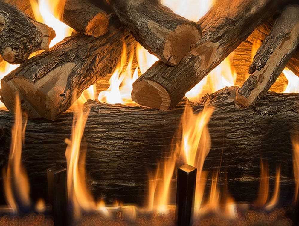 Gas Logs Vented: Realistic vented gas logs for a warm and traditional fireplace experience