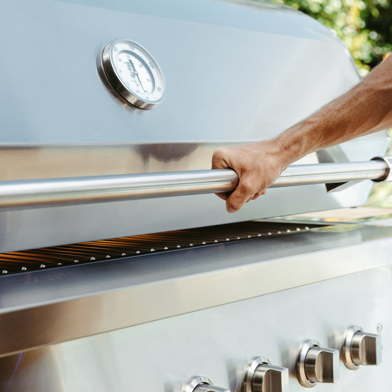American Made Grills Encore 36-Inch Built-In Hybrid Grill — manufacturer view 8