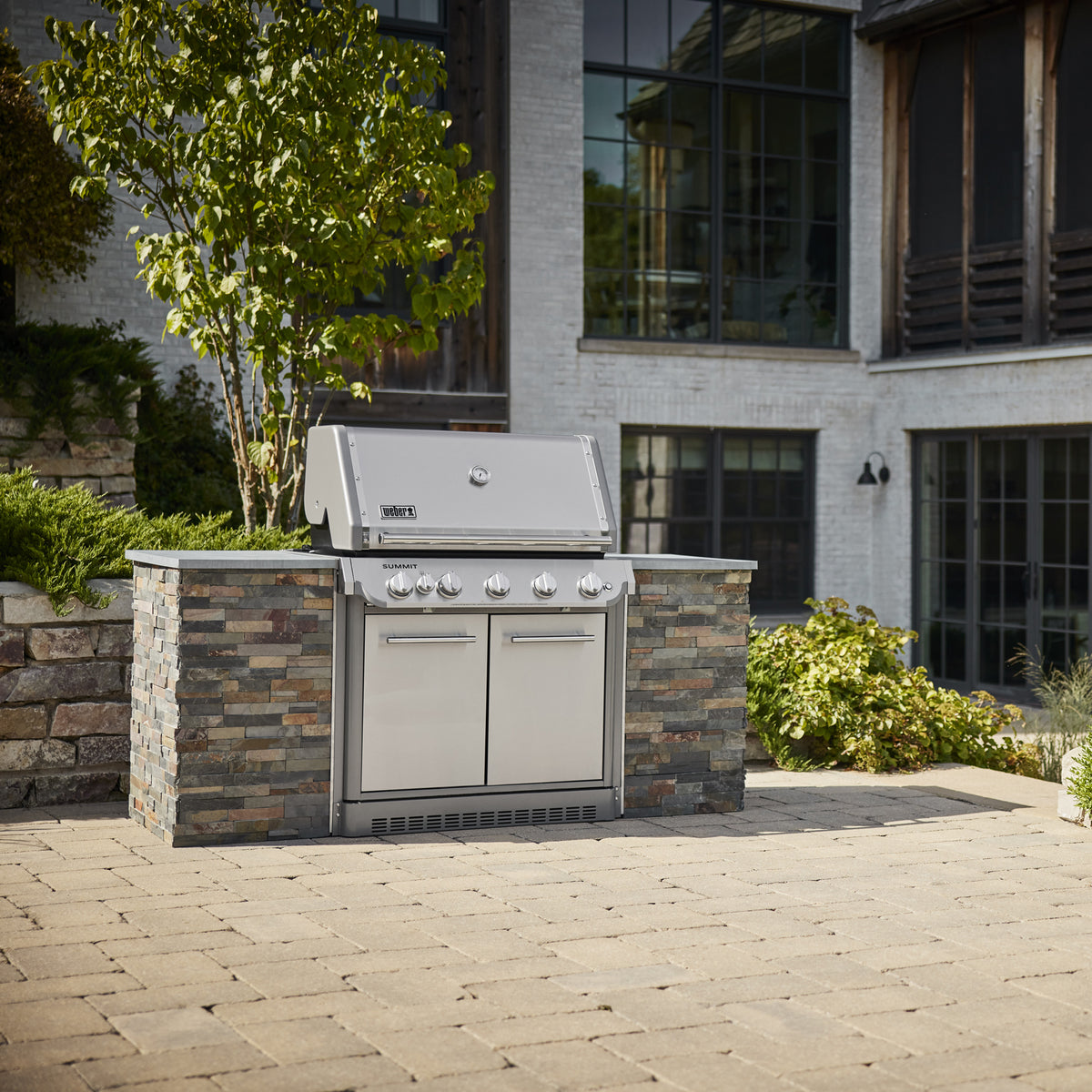 Summit® SB38 S Built-In Gas Grill