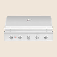 Summerset Sizzler 40-Inch Built-In Gas Grill — lid closed, manufacturer photograph