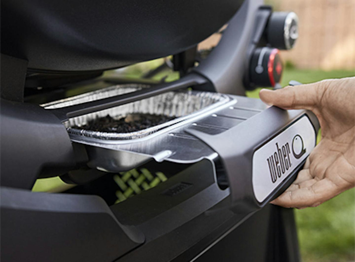 Q 2800N+ Gas Grill (Liquid Propane) - Midnight Black