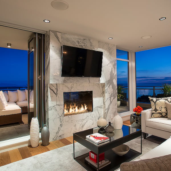 Montigo Exemplar 36" See-Through Indoor/Outdoor Direct Vent Gas Fireplace