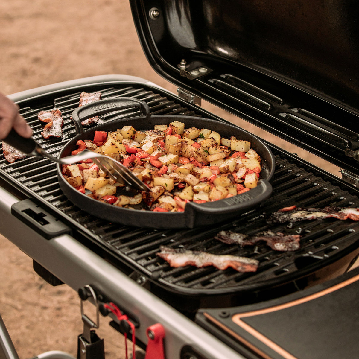 Weber Traveler® Portable Gas Grill Stealth Edition