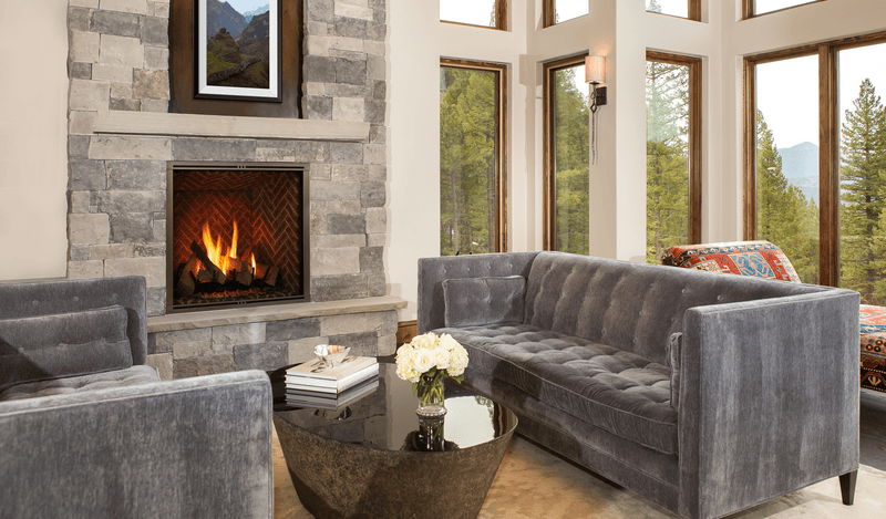 Majestic Marquis II 42 gas fireplace with EMBERlights room shot