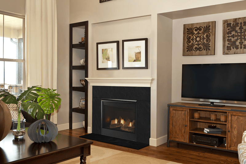 Majestic Mercury 32 gas fireplace lifestyle room shot